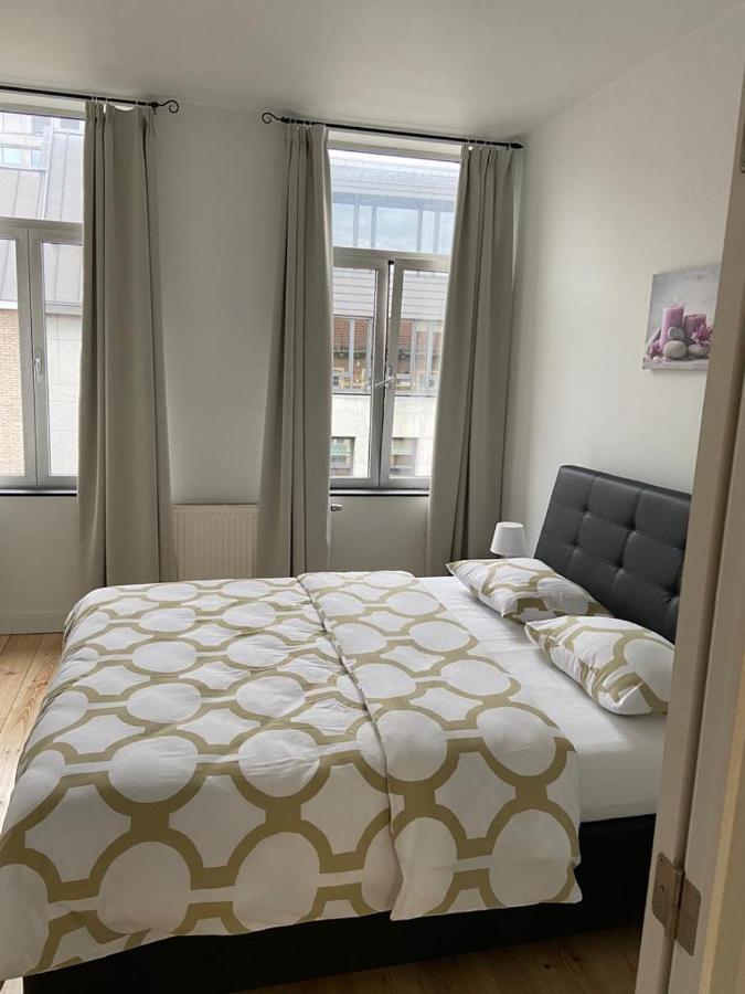 Modern Apartment Third Floor Брюссель Екстер'єр фото